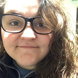 Meet your Posher, Krystal